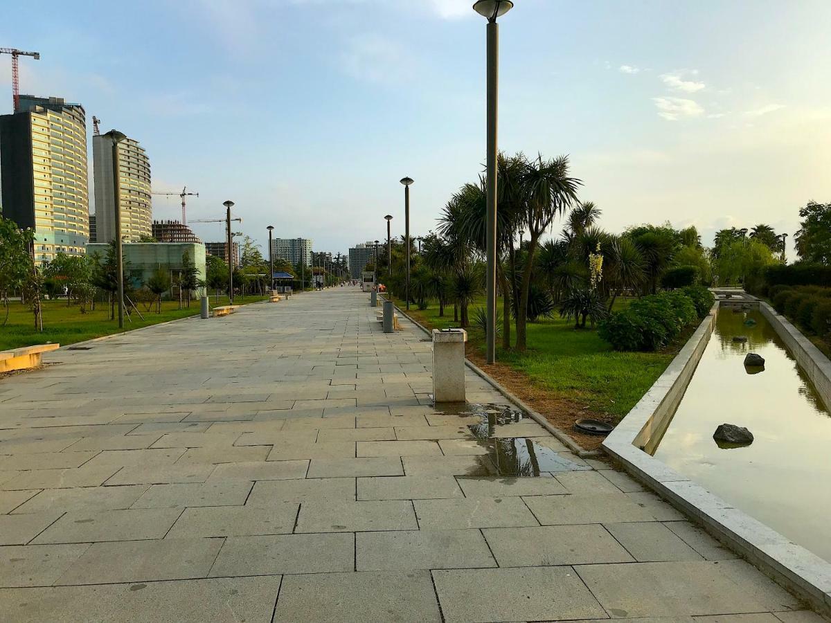 Batumi Orbi Beach Tower ภายนอก รูปภาพ